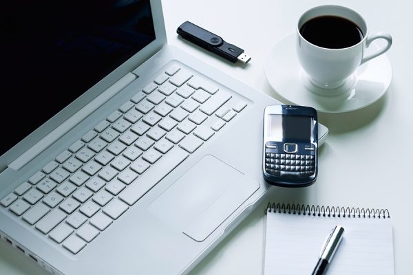 Podłączenie pendrive do telefonu