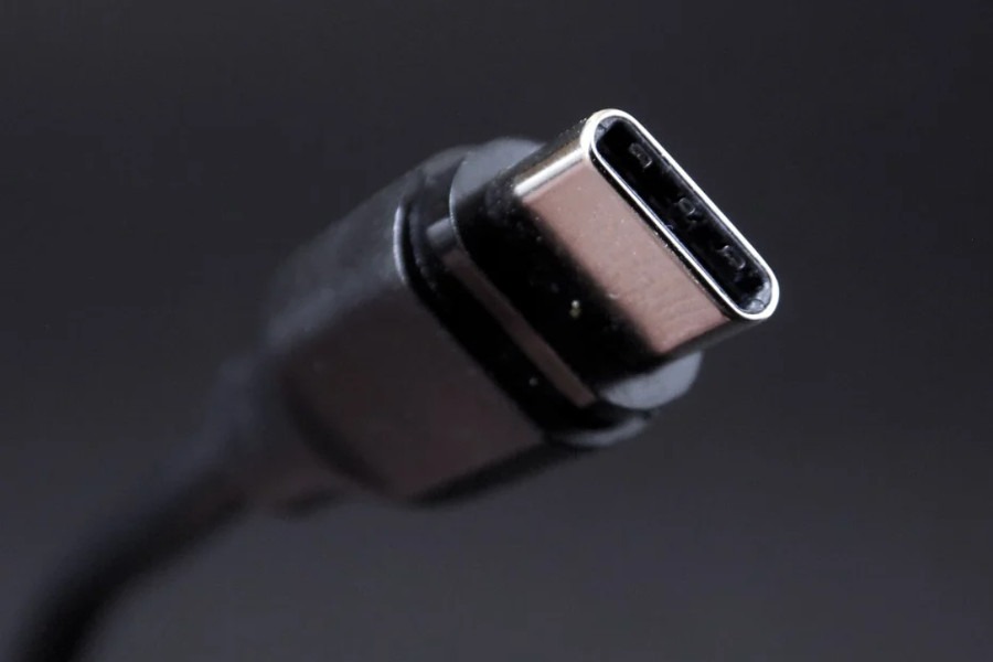USB-C obowiązkowe 2024