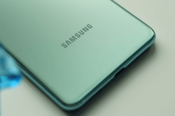 grafika przedstawiająca telefon Samsung Galaxy M54 5G