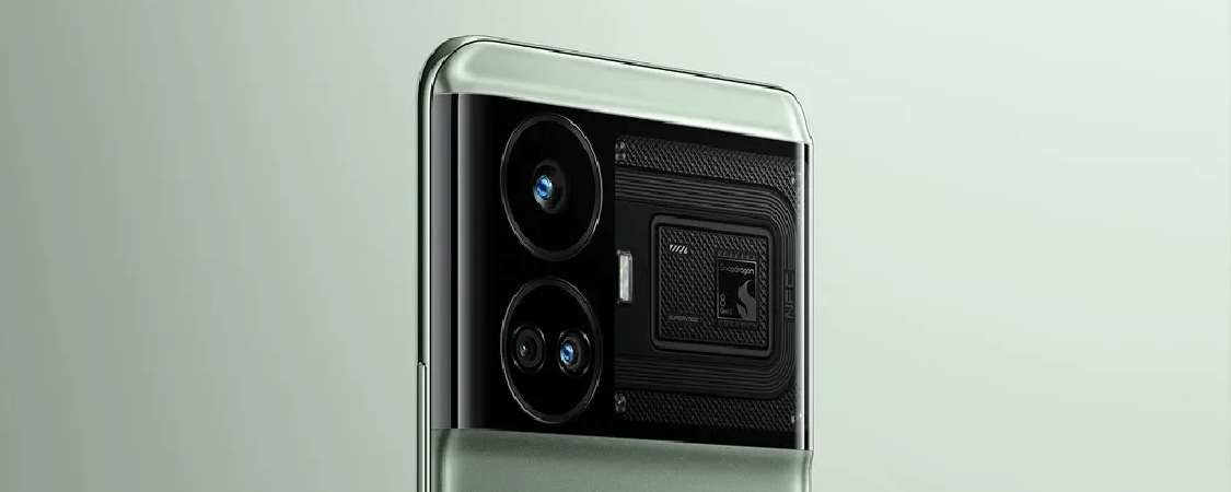 grafika przedstawiająca smartfona Realme GT Neo 6