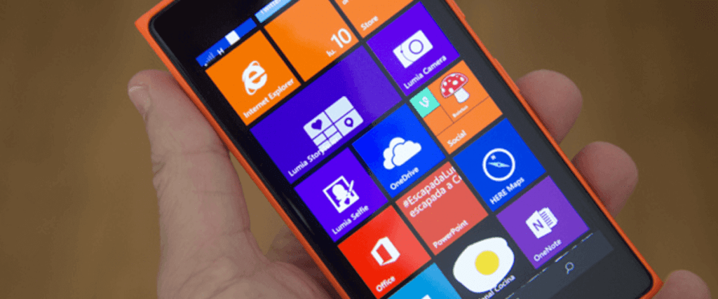 zdjęcie przedstawiające smartfona z systemem operacyjnym Windows Phone