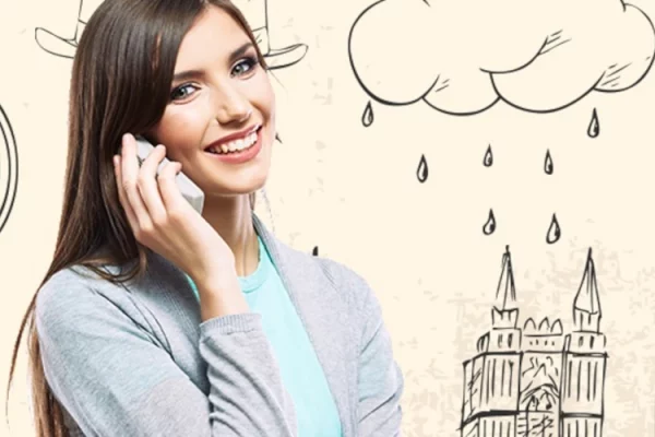 grafika przedstawiająca uśmiechniętą młodą kobietę rozmawiającą przez telefon komórkowy na tle narysowanych londyńskich budowli
