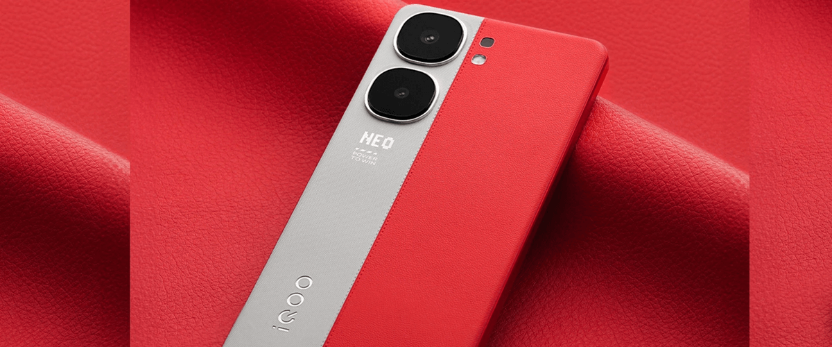 Zdjęcie przedstawiające model smartfona iQOO Neo9 Pro w ciekawej, czerwono szarej kolorystyce