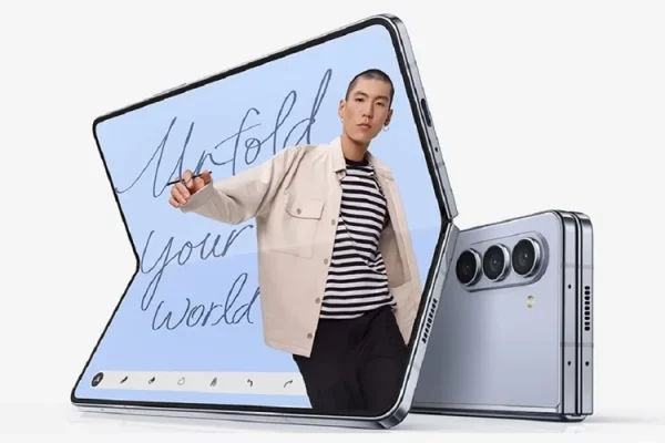 Grafika przedstawiająca możliwy wygląd smartfonu Samsung Galaxy Z Fold 6