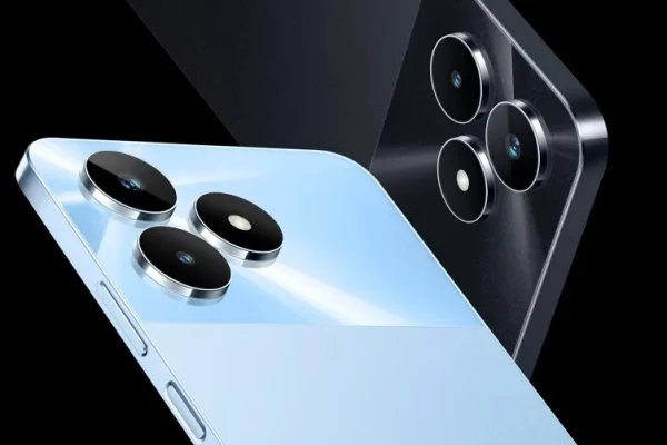 Grafika przedstawiająca możliwy wygląd realme Note 60 w dwóch wersjach kolorystycznych