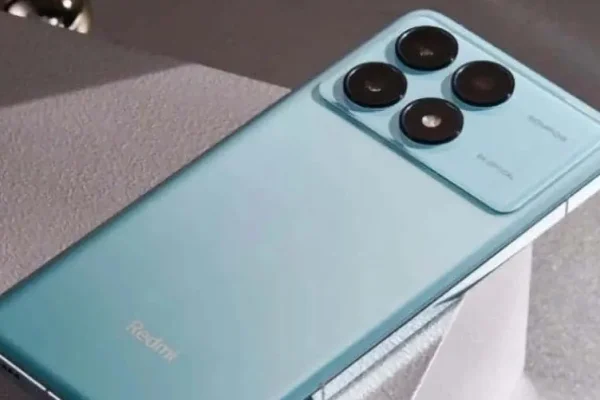 Grafika przedstawiająca możliwy wygląd smartfona Redmi K80 Pro