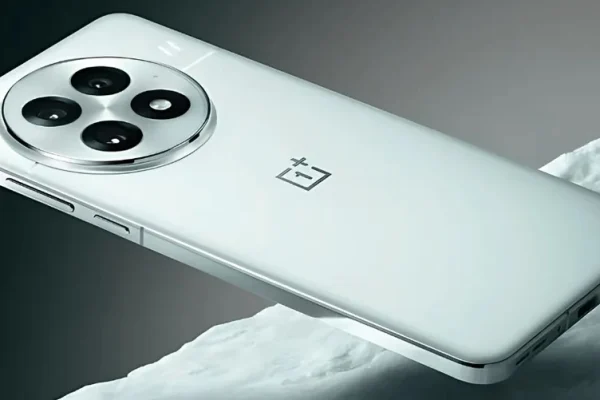 Grafika przedstawiająca możliwy wygląd OnePlus 13 Mini