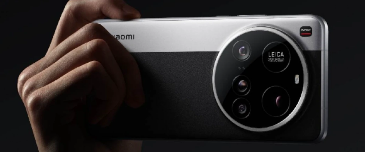 grafika przedstawiająca smartfona Xiaomi 15 Ultra