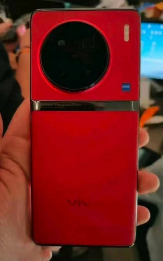 vivo X90 Pro+ Leather Red