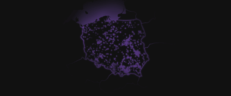 grafika przedstawiająca kontury mapy Polski z zaznaczonym zasięgiem sieci 5G Play
