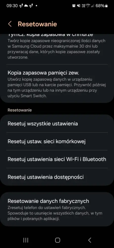 screen z ekranu resetowania telefonu z Androidem