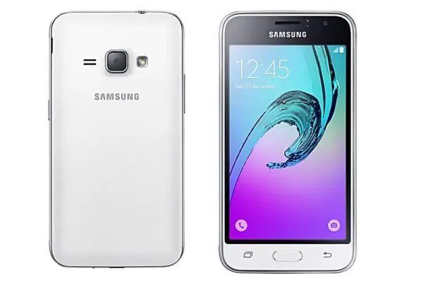 Galaxy J1 przeciek
