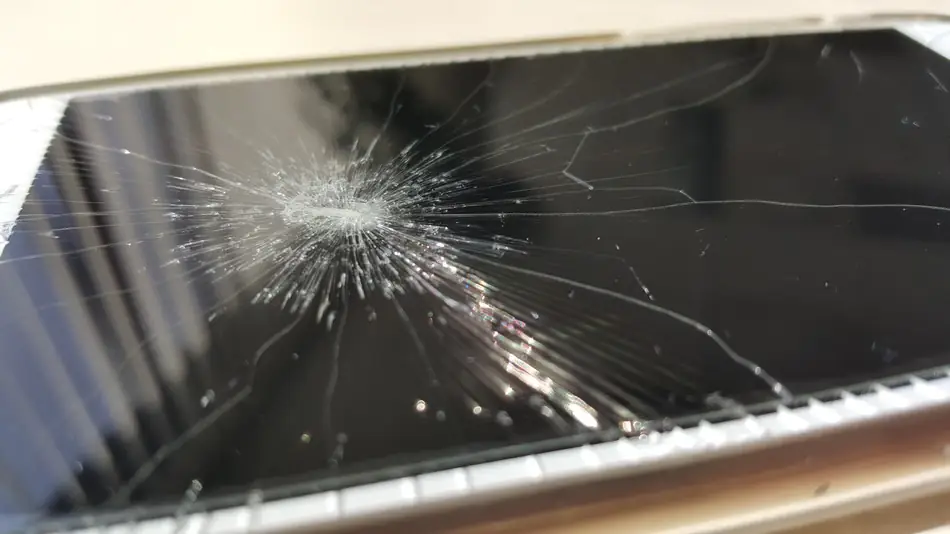 Uszkodzony wyświetlacz telefonu
