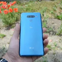 Niedrogi LG Q60 z potrójnym aparatem – recenzja