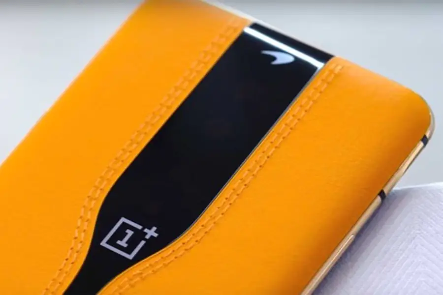 OnePlus ze szkłem elektronowym