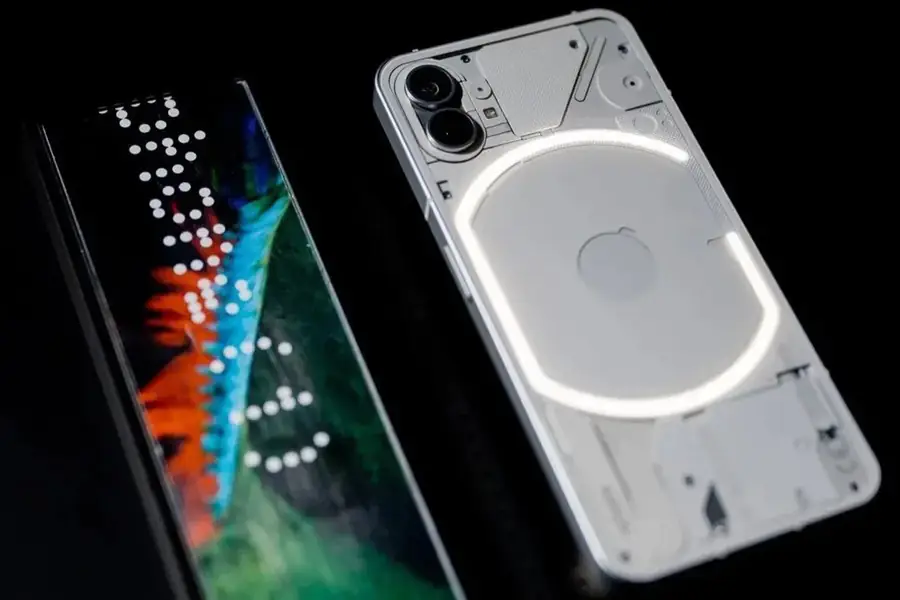 grafika przedstawiająca smartfona Nothing Phone 1