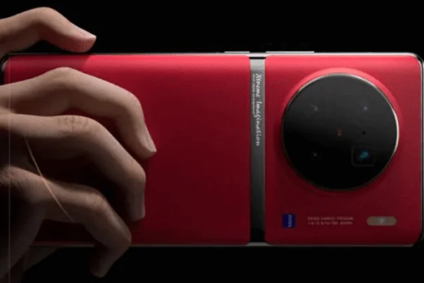 grafika przedstawiająca smartfona vivo X90 Pro
