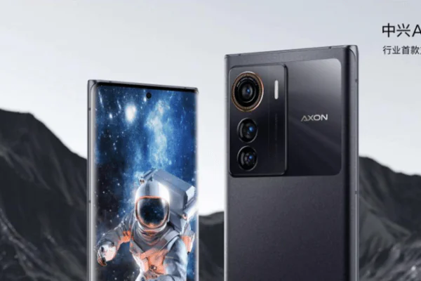 grafika przedstawiająca smartfona ZTE Axon 50 Ultra