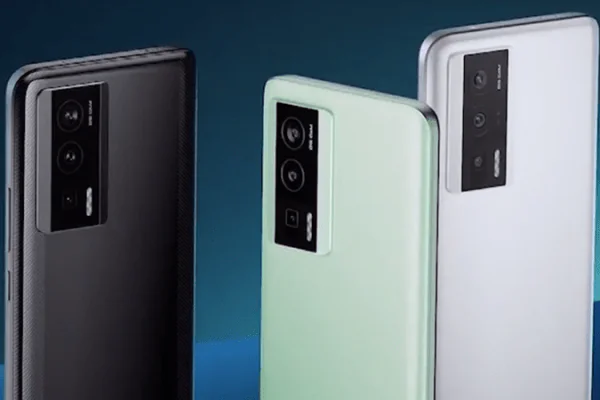 grafika przedstawiająca telefon Redmi K70 Pro