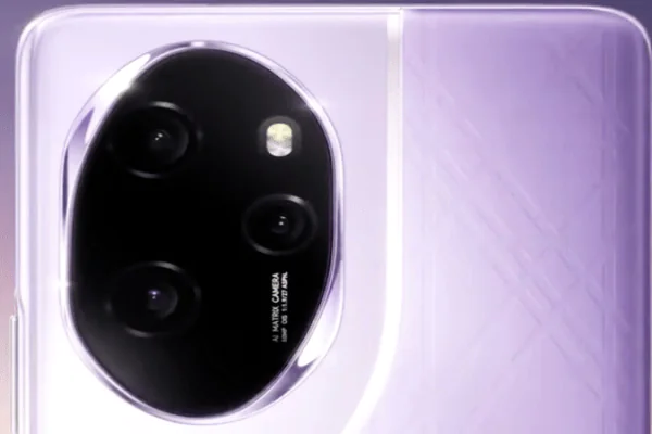 grafika przedstawiająca smartfona Honor 100 Pro