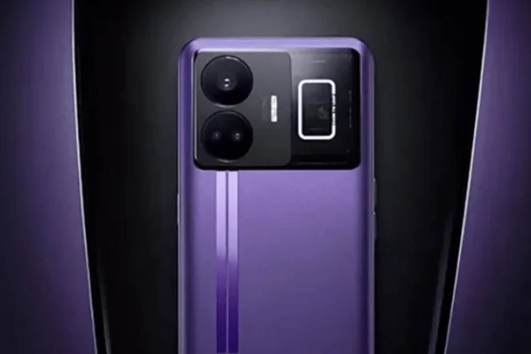 grafika przedstawiająca smartfona realme GT5 Pro