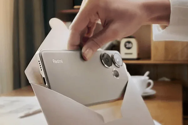 Grafika przedstawiająca smartfona Redmi Turbo 3