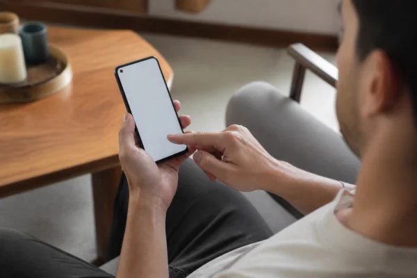 Gdzie jest schowek w telefonie komórkowym?