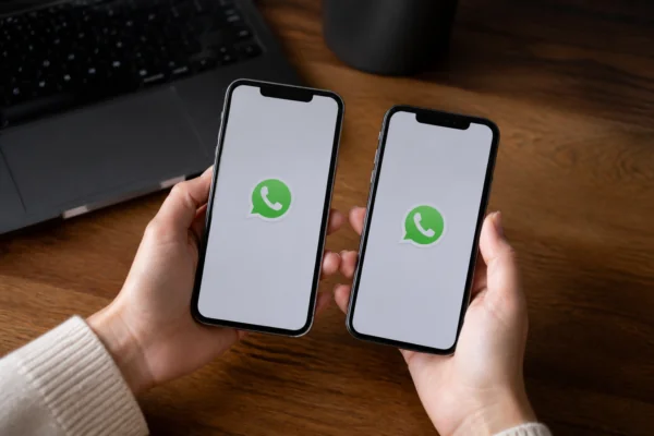 WhatsApp na dwóch telefonach